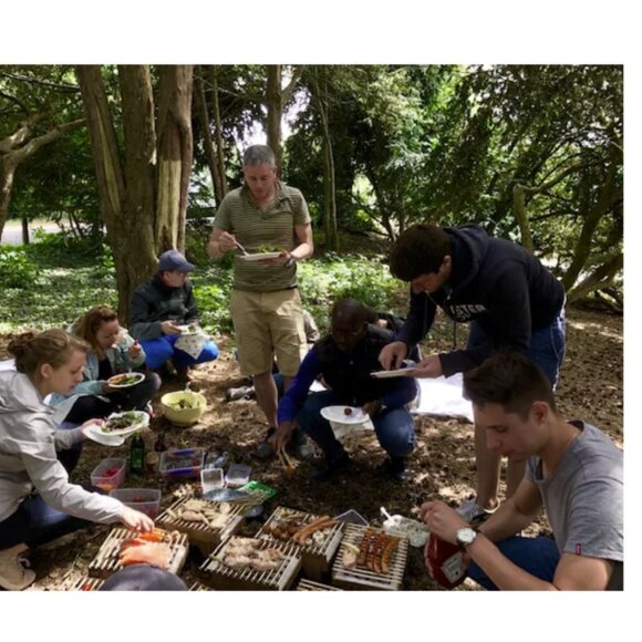 CasusGrill Disposable Single-Use Eco Quick Light-Up BBQ - Picture 3 of 10